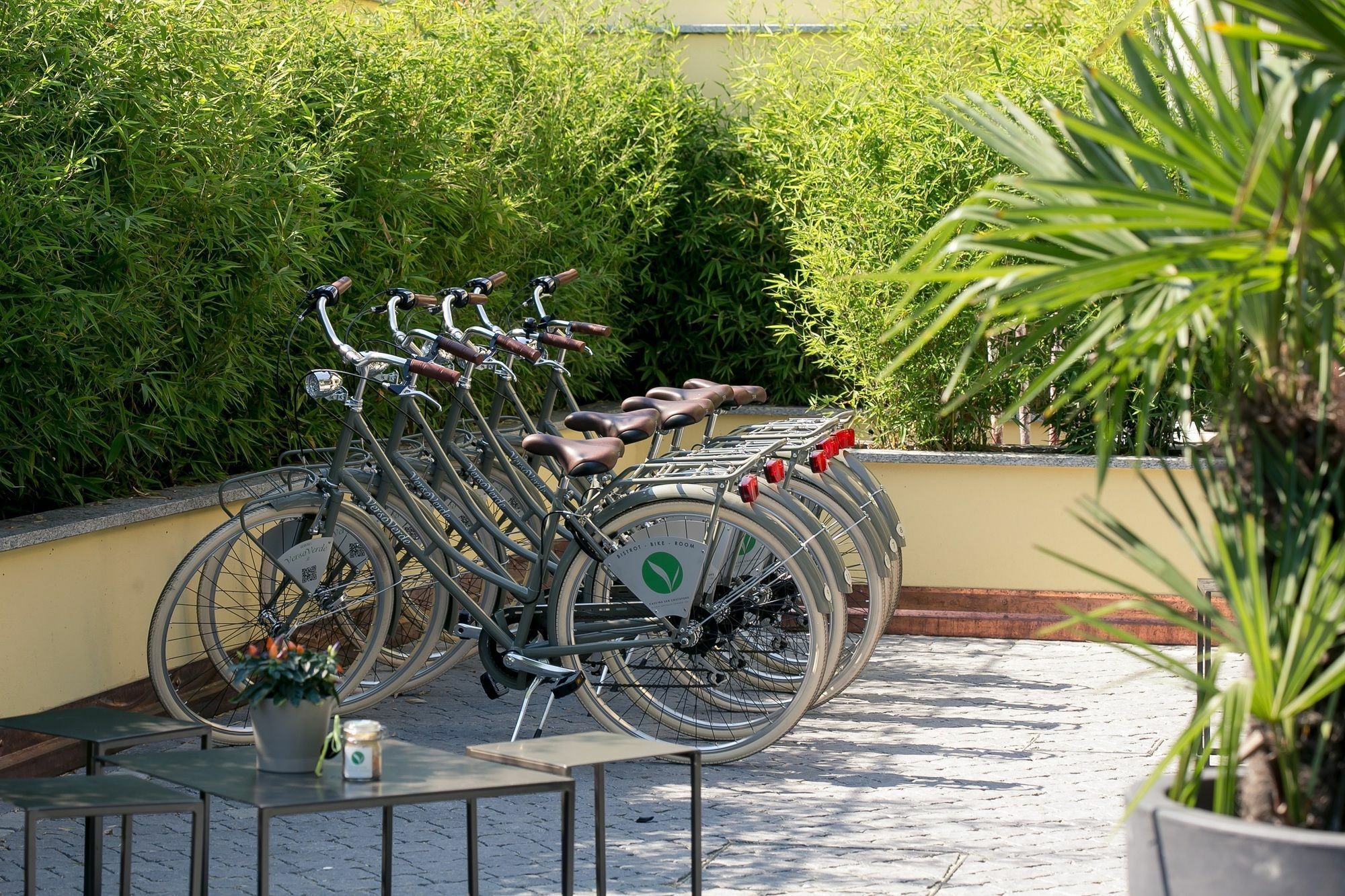 Versoverde Alzaia Naviglio Grande Milano Esterno foto