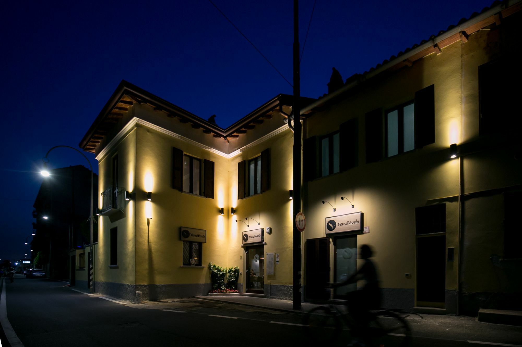 Versoverde Alzaia Naviglio Grande Milano Esterno foto